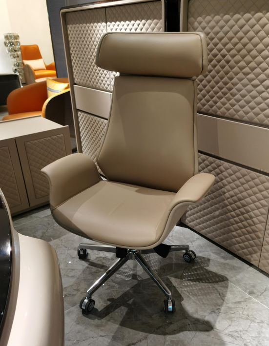 Bentley Series Luxury Office Chair – Sliding Rail Design